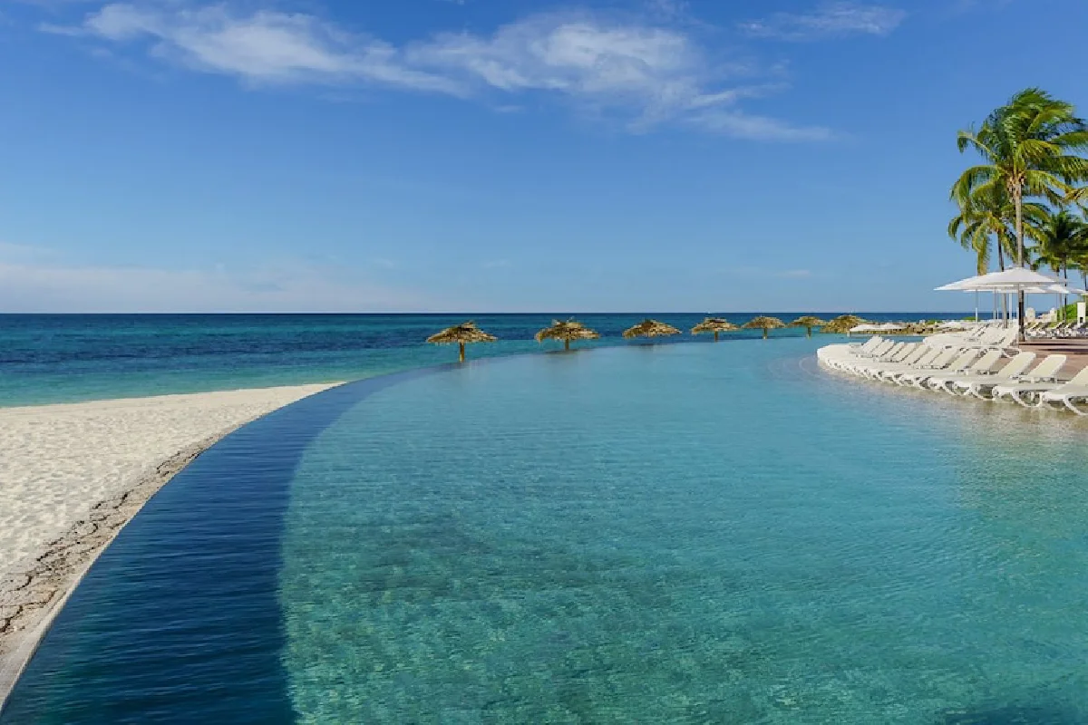 Lucayan Beach Port Lucaya Marketplace Grand Bahama